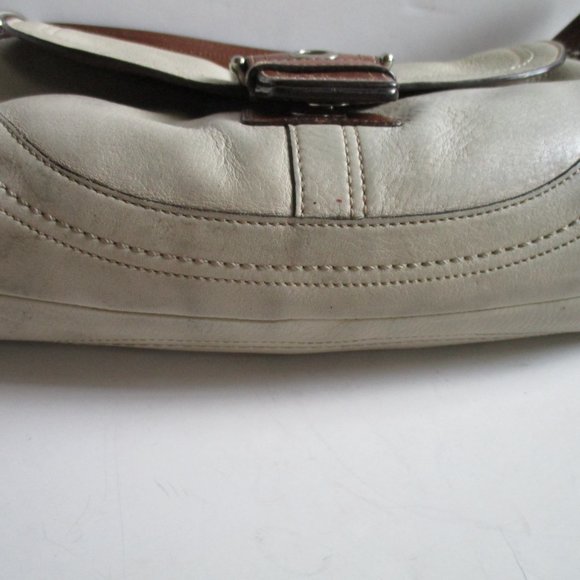 *COACH Beige and Brown Leather Hampton Hobo Shoulder Bag - Picture 10 of 12